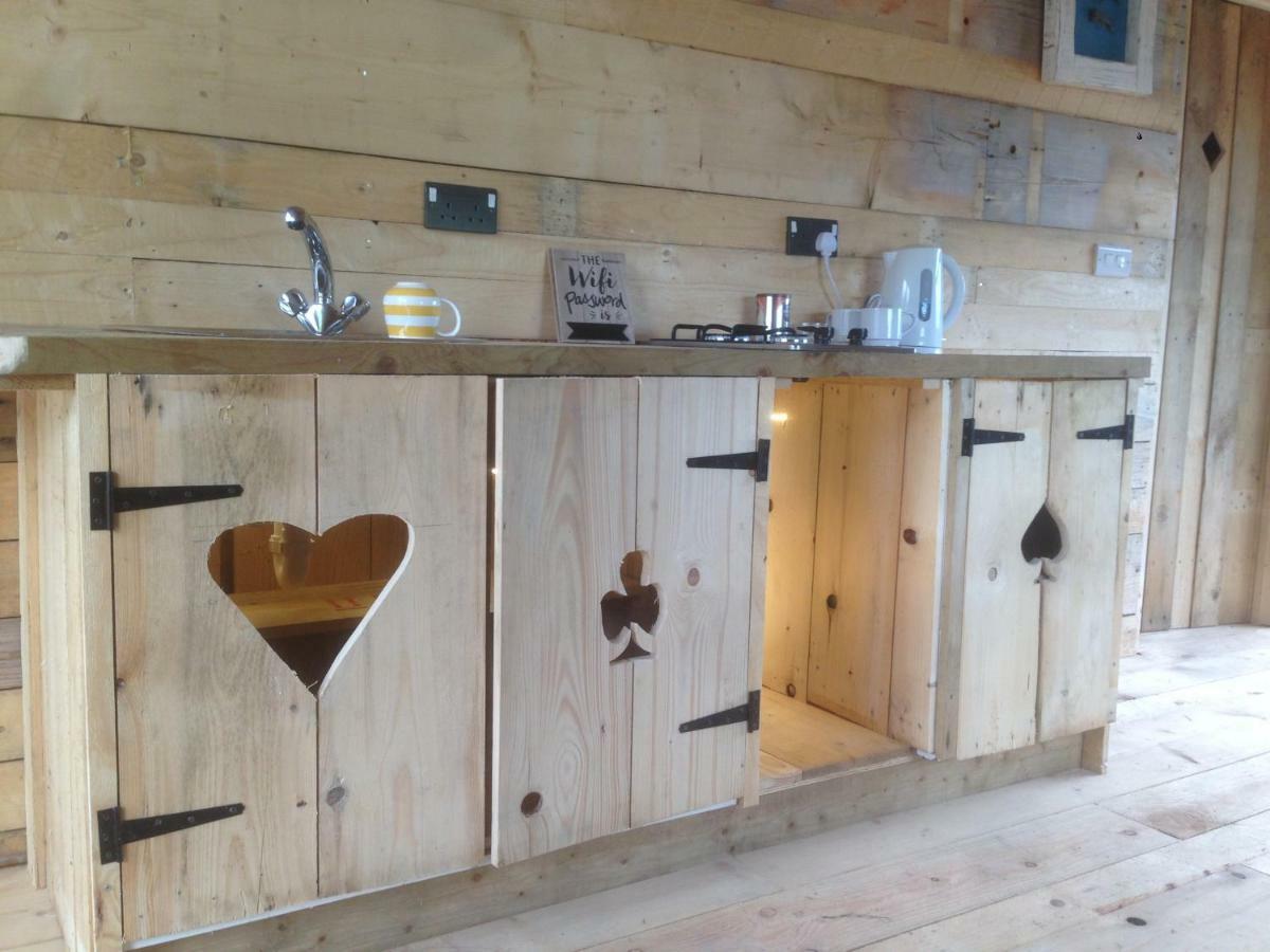 Apartament Hygge Hut Pembroke Zewnętrze zdjęcie